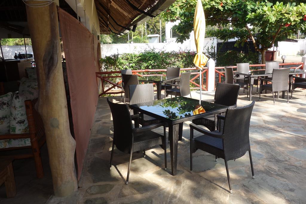Morning Star Diani Diani Beach Exterior foto