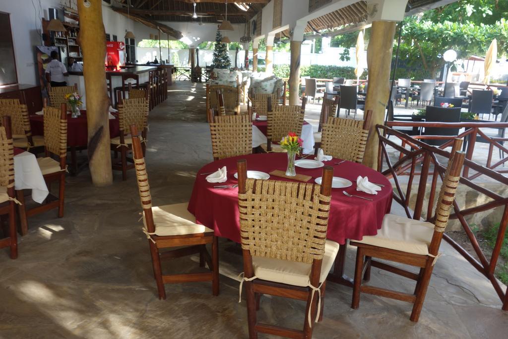 Morning Star Diani Diani Beach Exterior foto