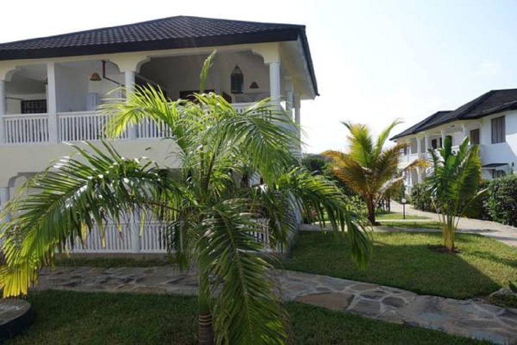Morning Star Diani Diani Beach Exterior foto